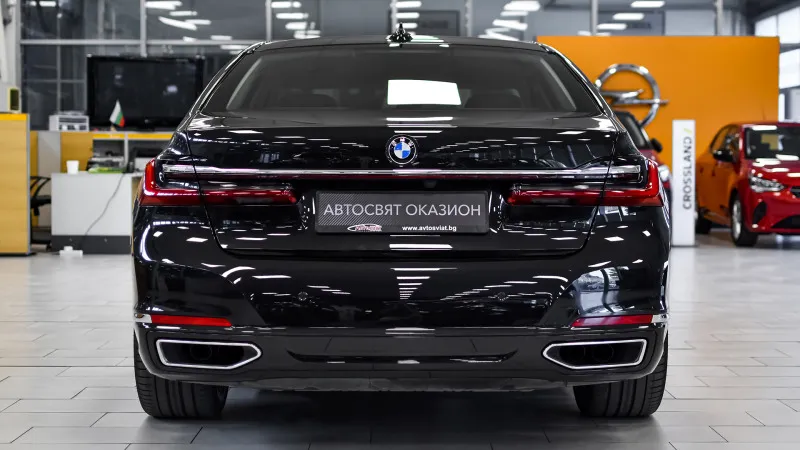 BMW 750 i xDrive Image 3