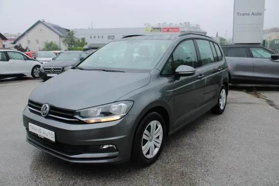 Volkswagen Touran 1.6 TDi DSG *NAVIGACIJA* Image 1