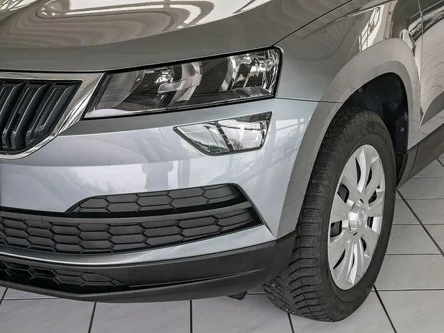 SKODA Karoq 1.0 TSI Executive Image 6