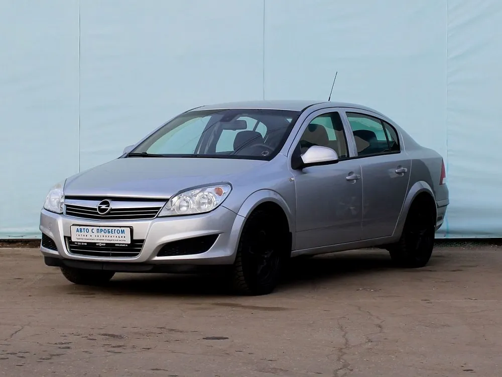 Opel Astra Image 1